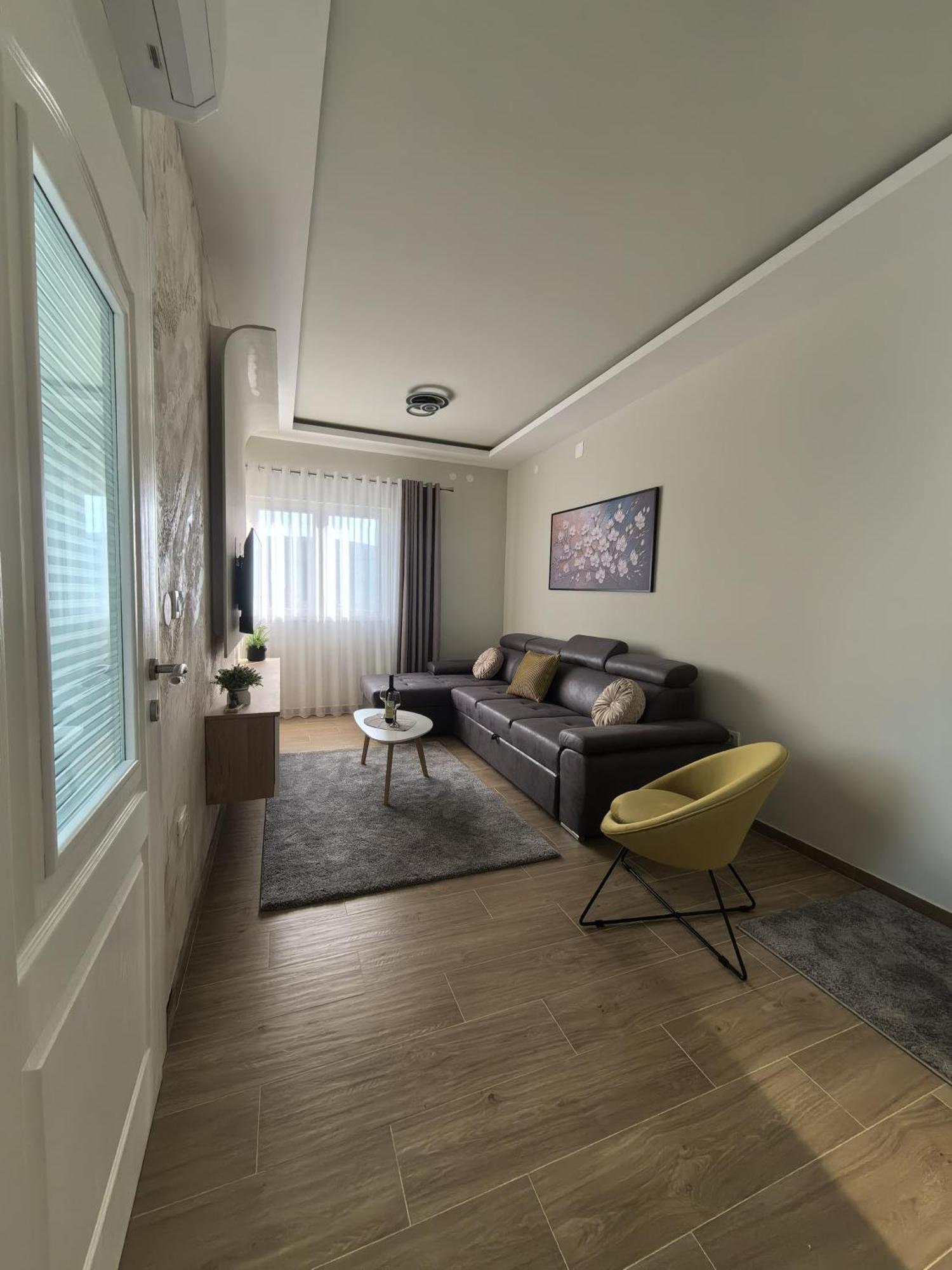 Sunny Hill - Parking - Fenced Garden - Luxury Loft Apartment Kotor Ngoại thất bức ảnh