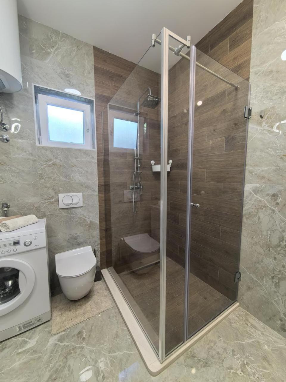 Sunny Hill - Parking - Fenced Garden - Luxury Loft Apartment Kotor Ngoại thất bức ảnh